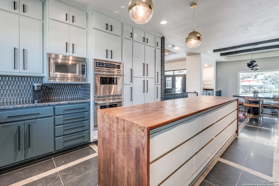 Photo of 703 Landons Way