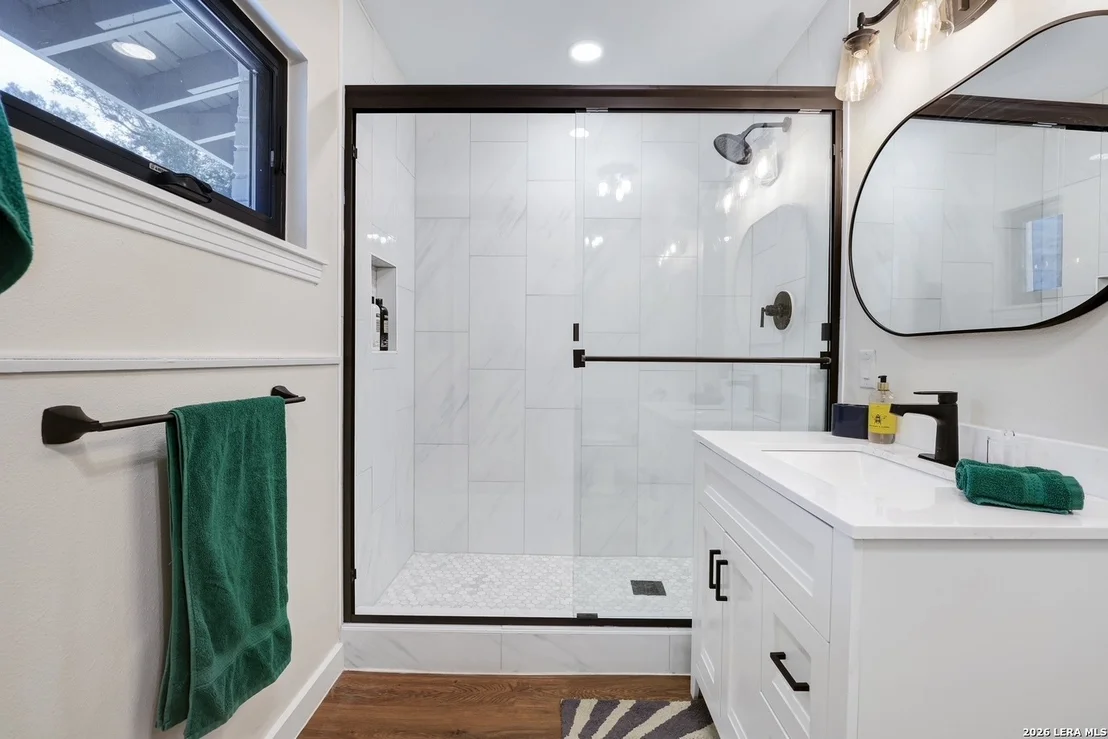 Photo of 204 Gardenview