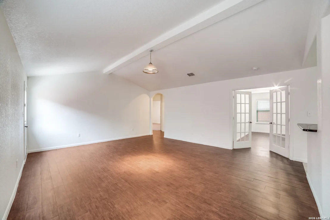 Photo of 6626 Luckey Tree
