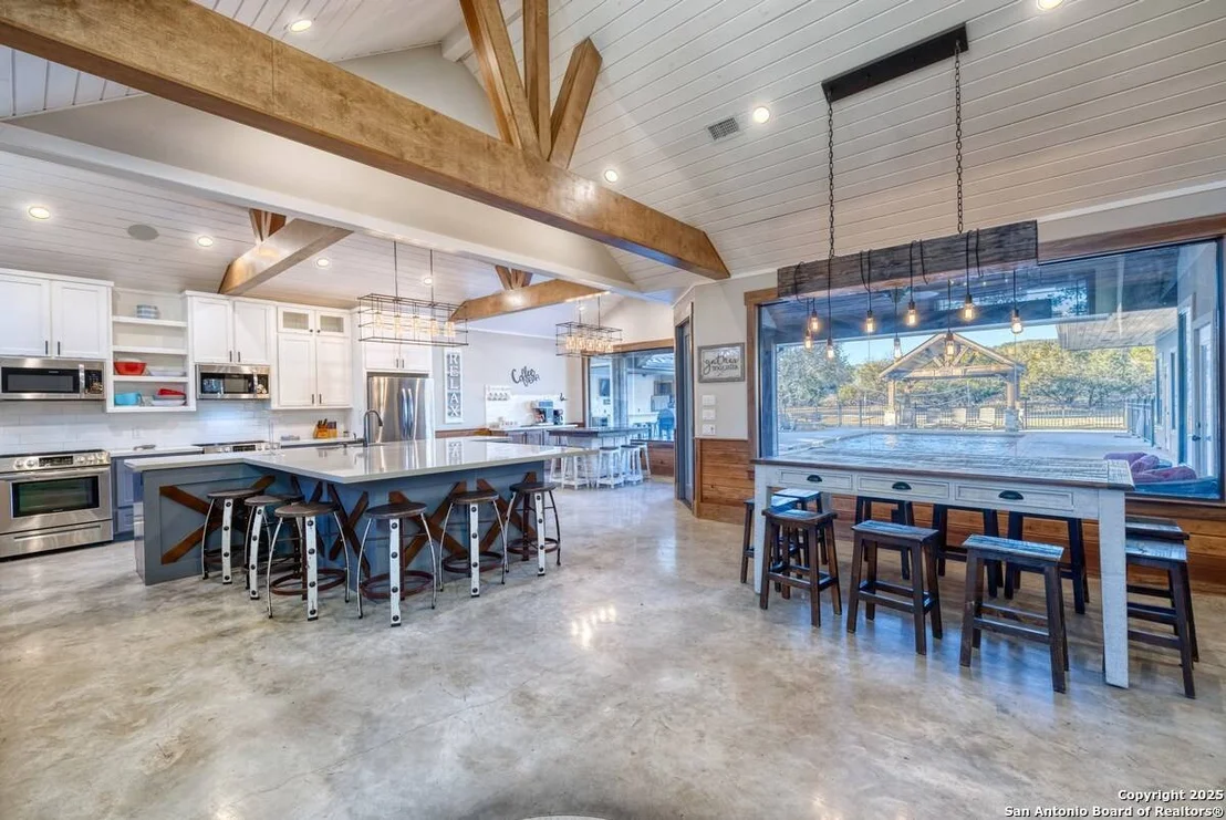Photo of 1127 Mountain Valley