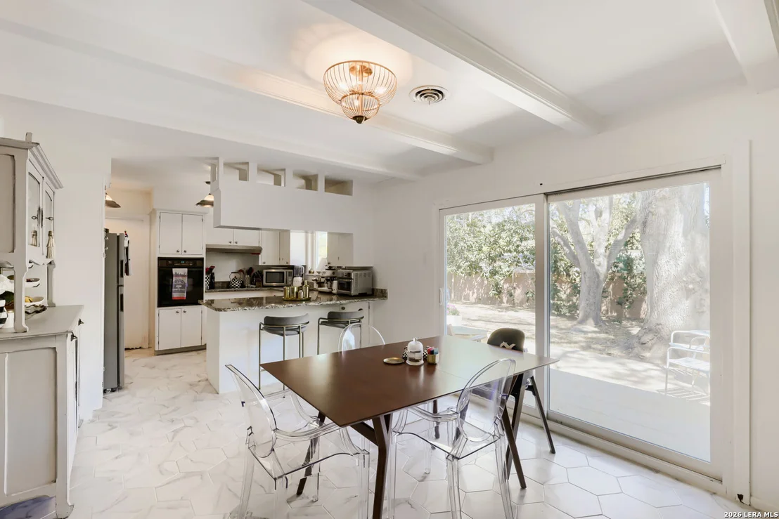 Photo of 2915 Oakleaf Dr