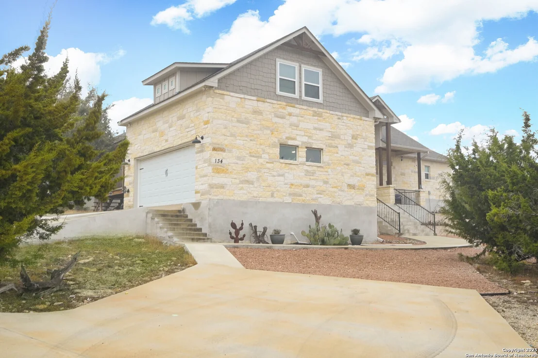Photo of 134 Arabian Way