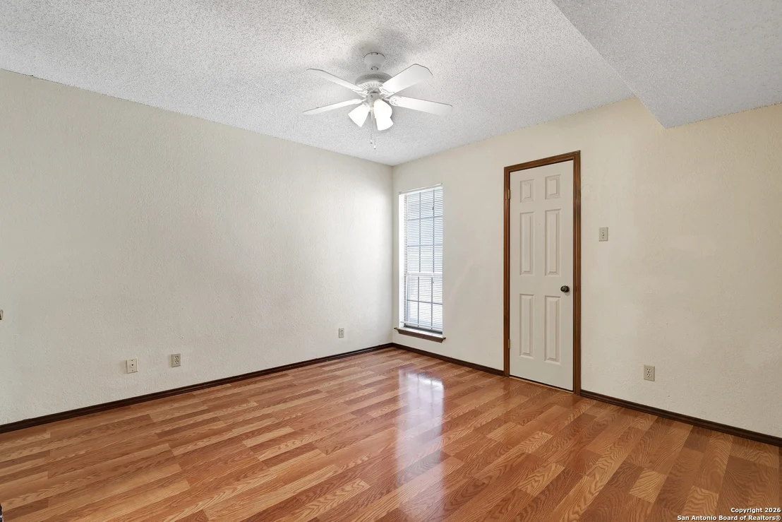 Photo of Unit 224 at 8633 Datapoint