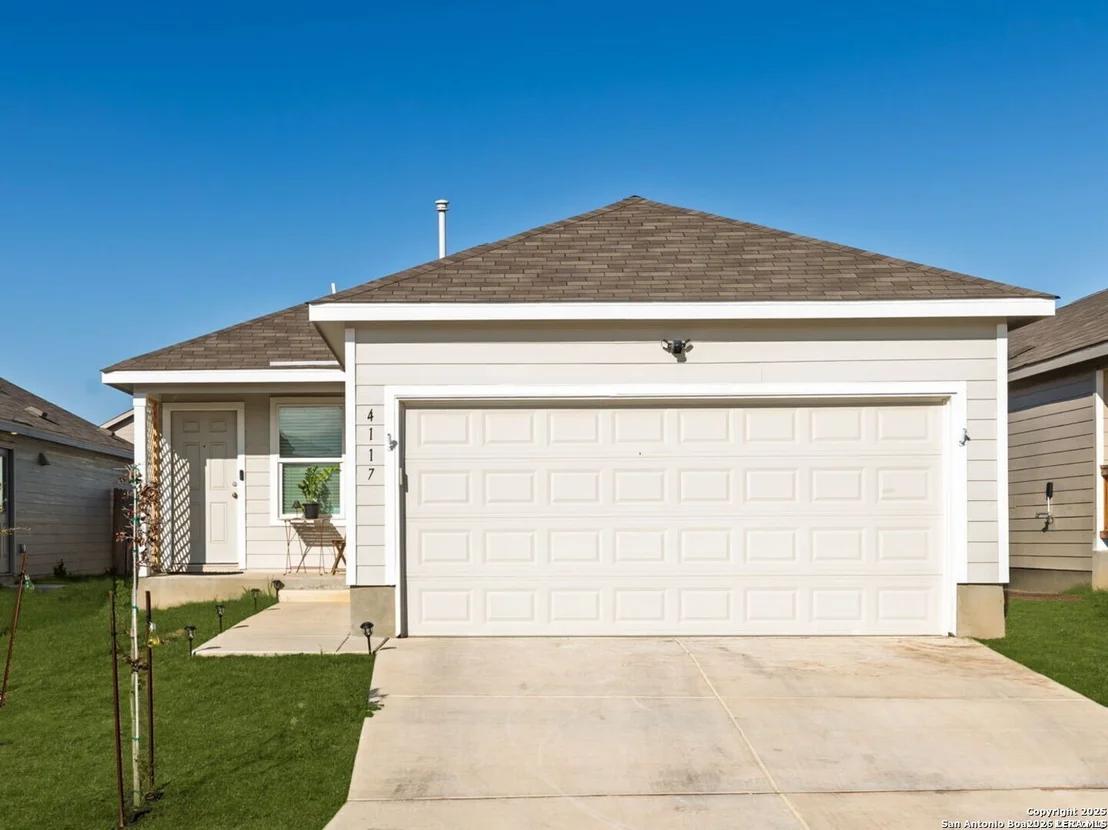 Photo of 4117 CATARACT CIR