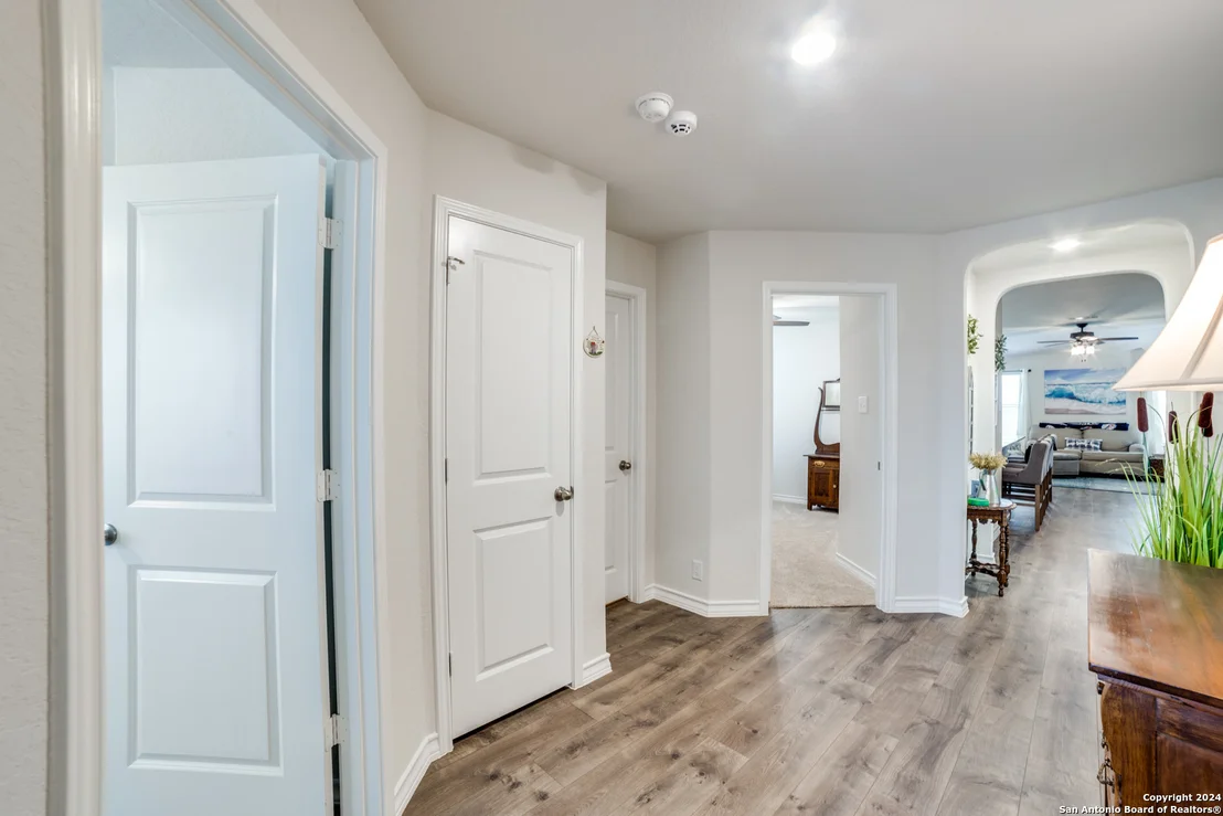 Photo of 414 SABINE RIV