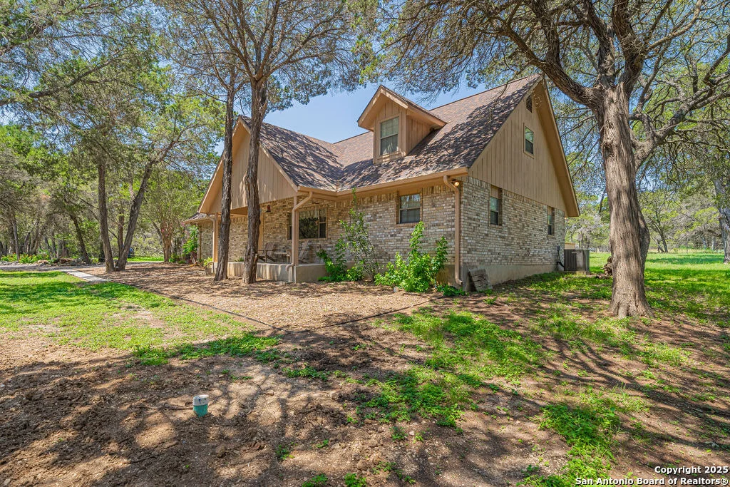 Photo of 750 Forest Trail