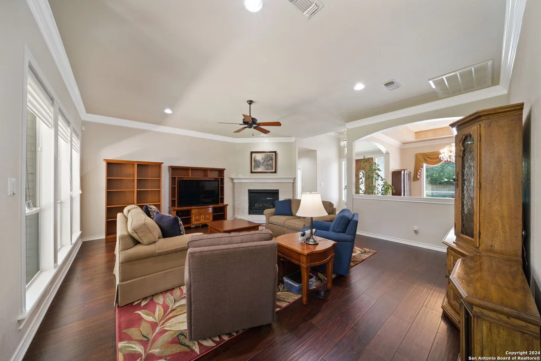 Photo of 5 CORBY LN