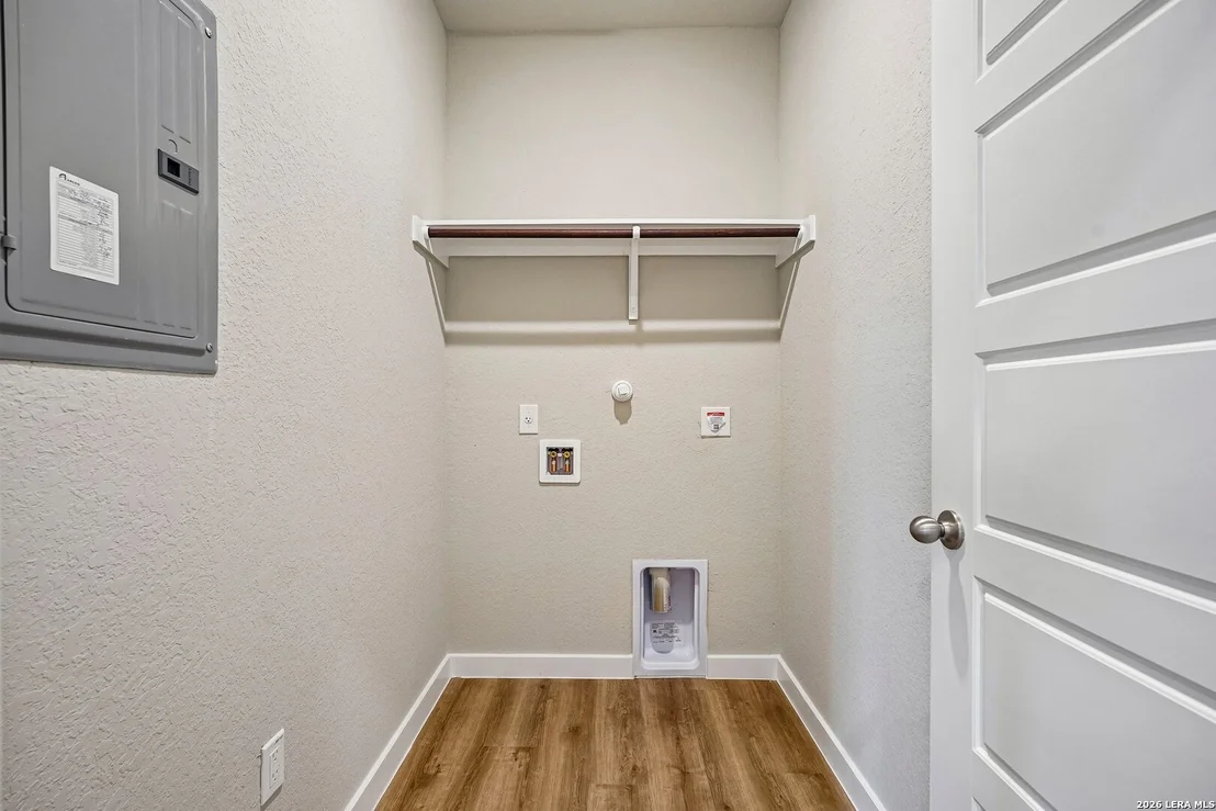 Photo of 5934 Willow Point