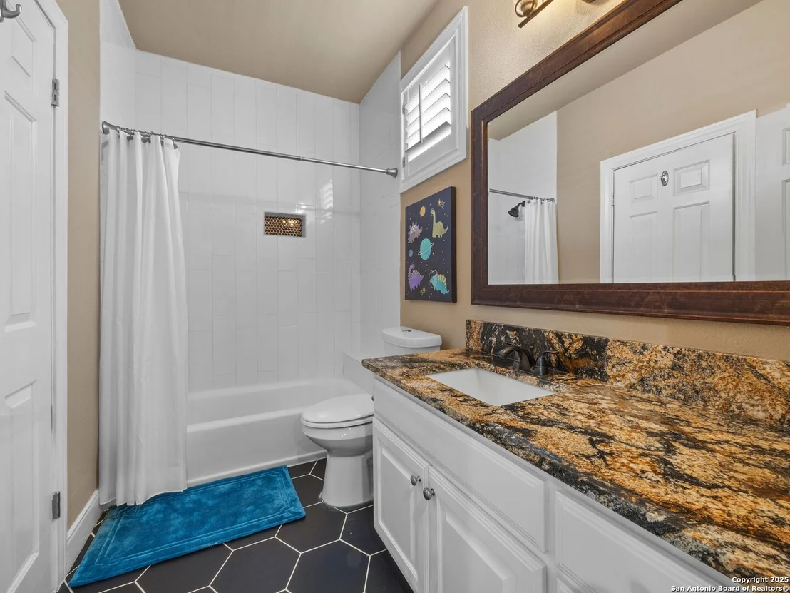 Photo of 25 STRATTON LANE