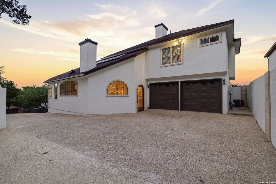 Photo of 3 BENCHWOOD CIR