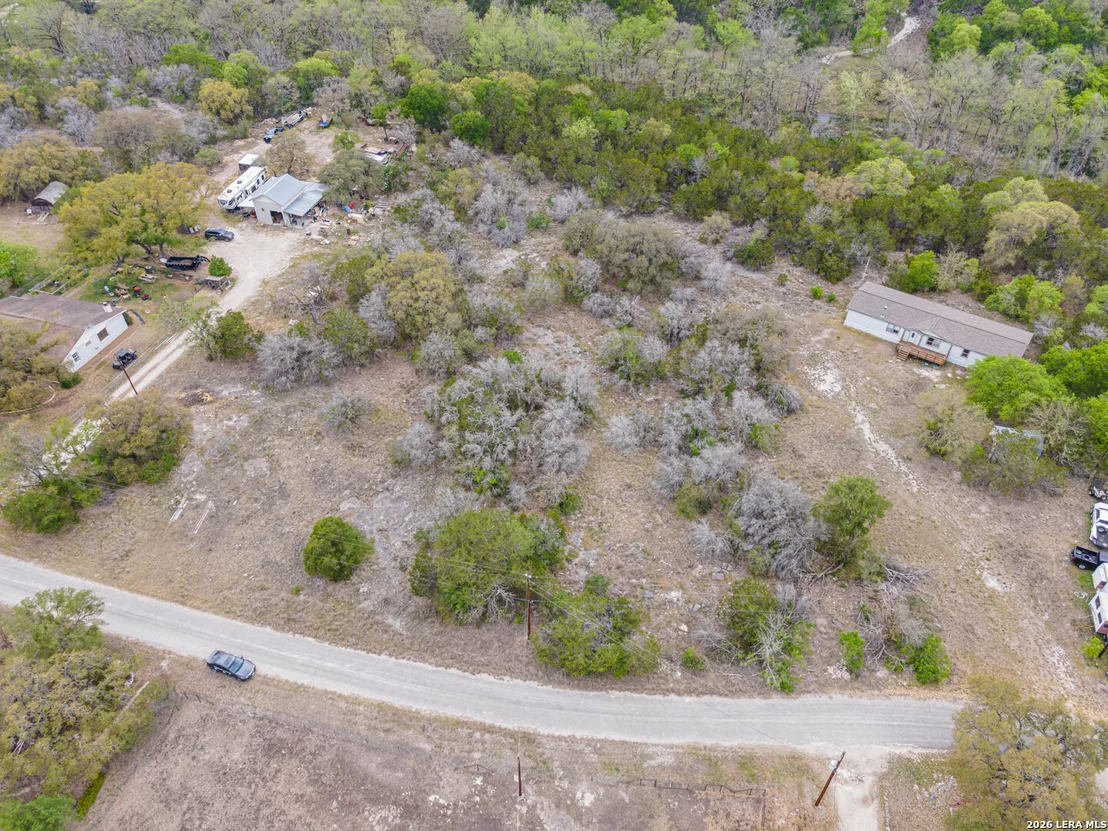 Photo of 223 BLUFF VIEW DR