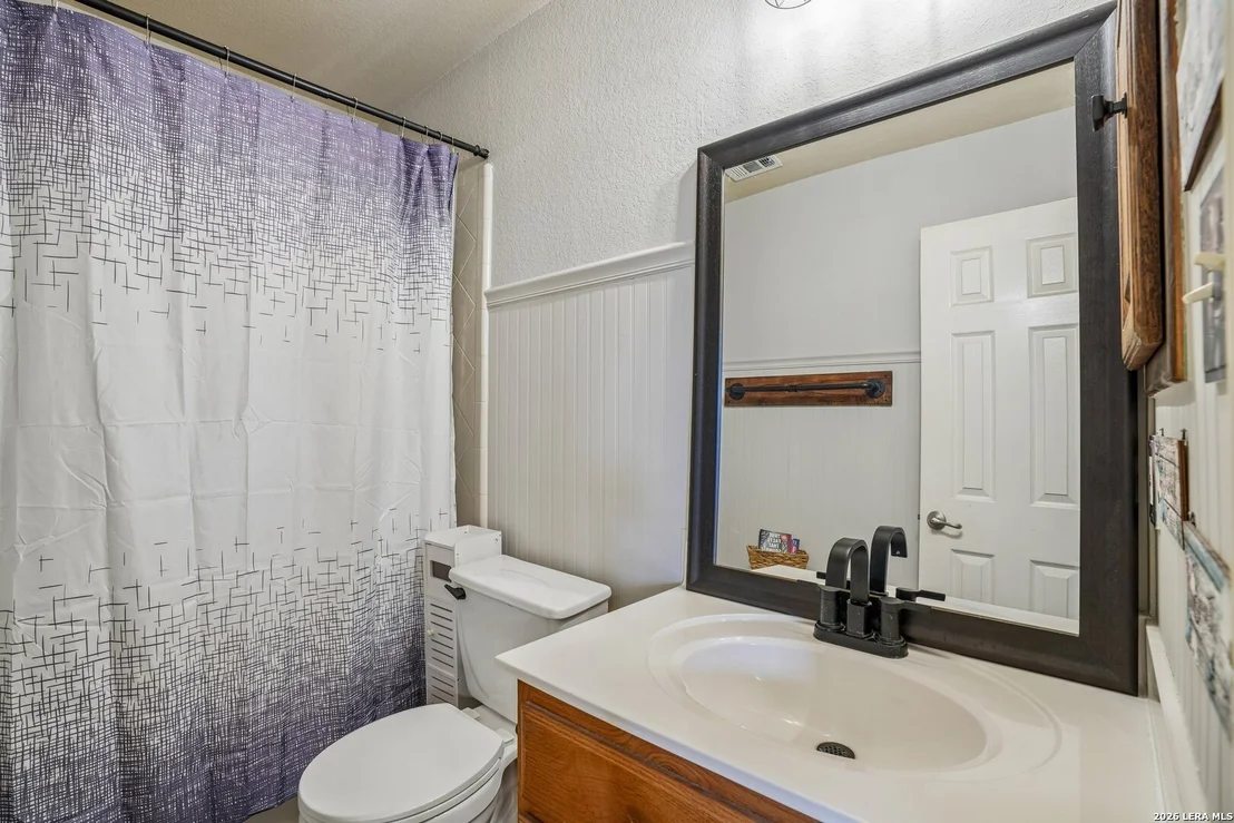 Photo of 990 OAK PARK