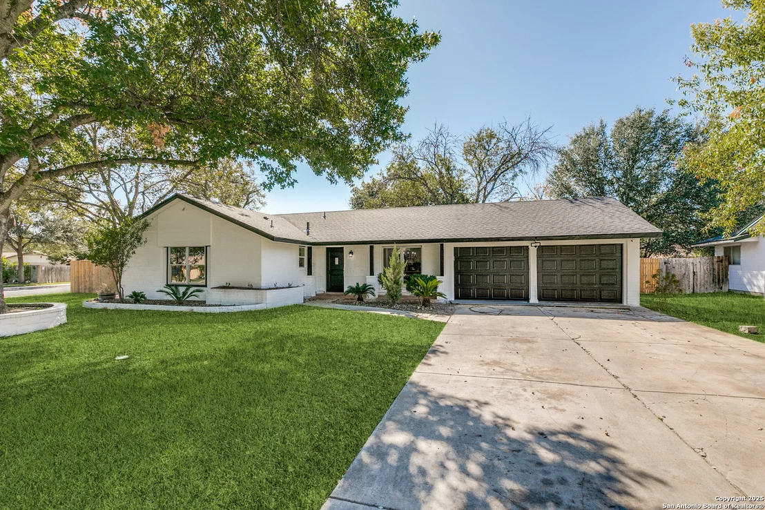 Photo of 112 Roundtree
