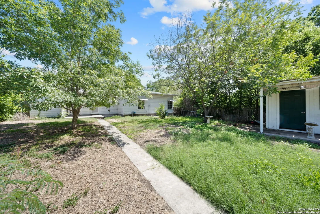 Photo of 434 Sumner Dr