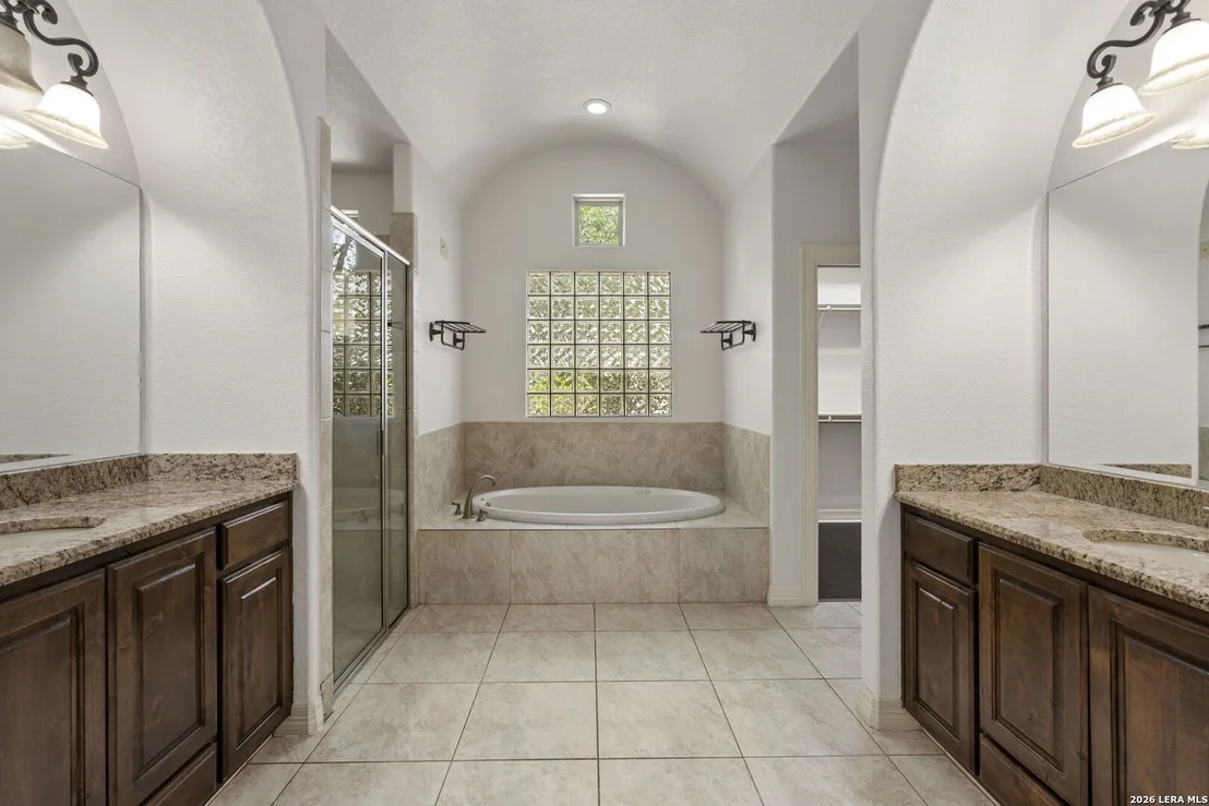 Photo of 1410 MELANIE CIR