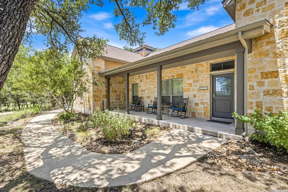 Photo of 900 INDIGO RUN DR