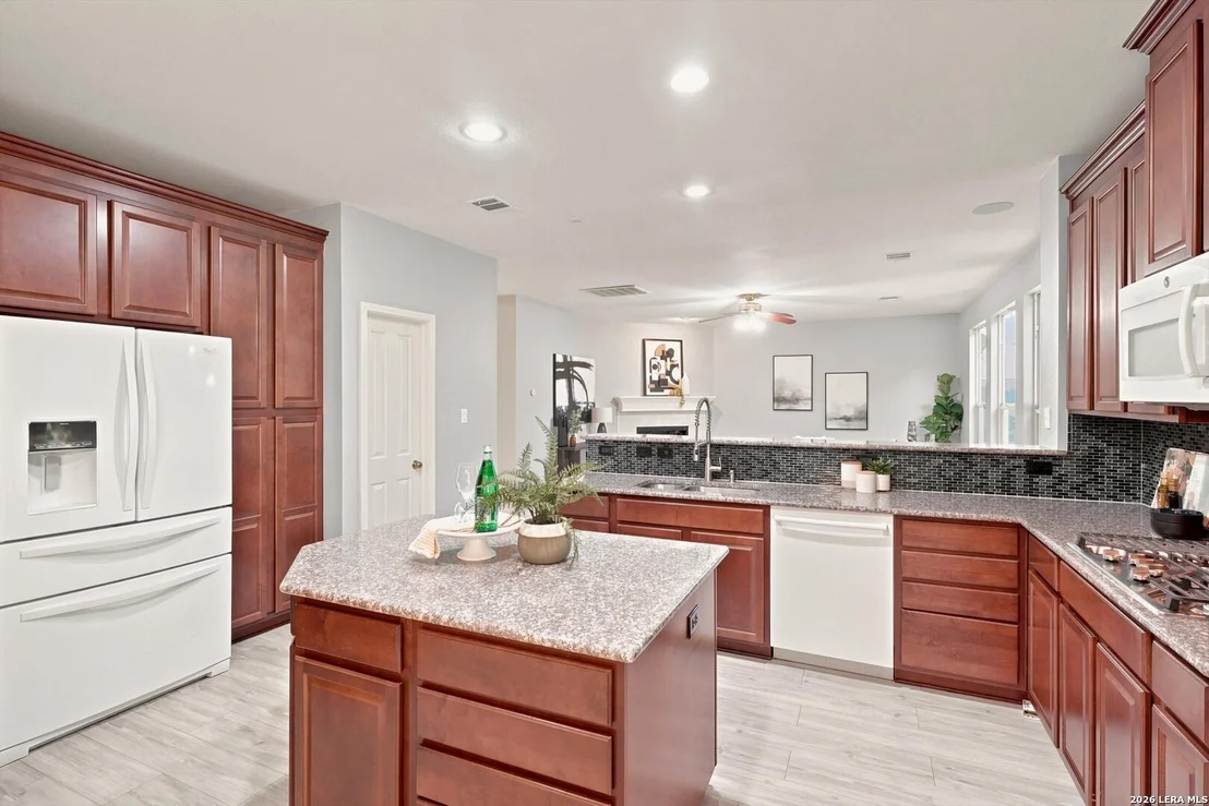Photo of 9114 Brae Moss