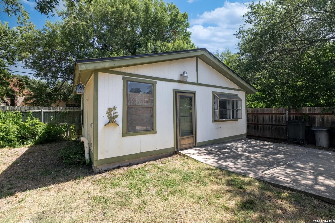 Photo of 555 Dawnview
