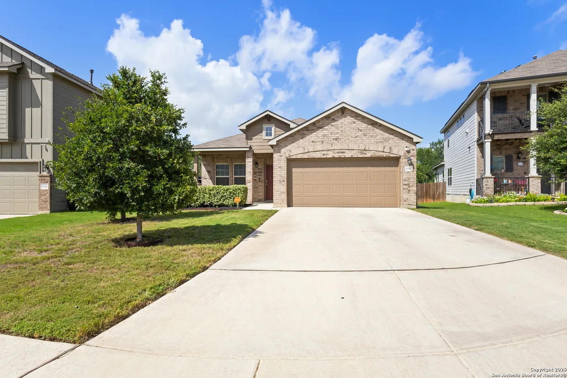 Photo of 10650 Jasmine Bluff