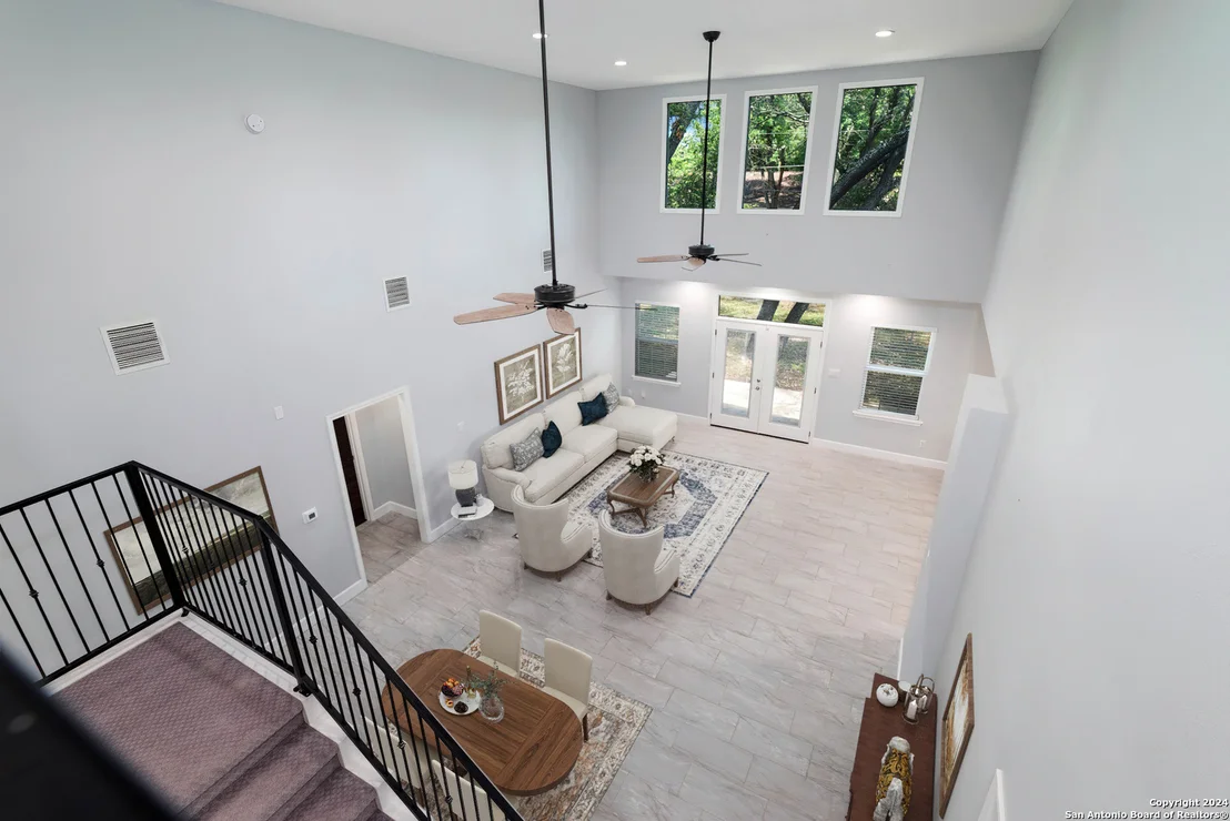 Photo of 210 GLENTOWER DR