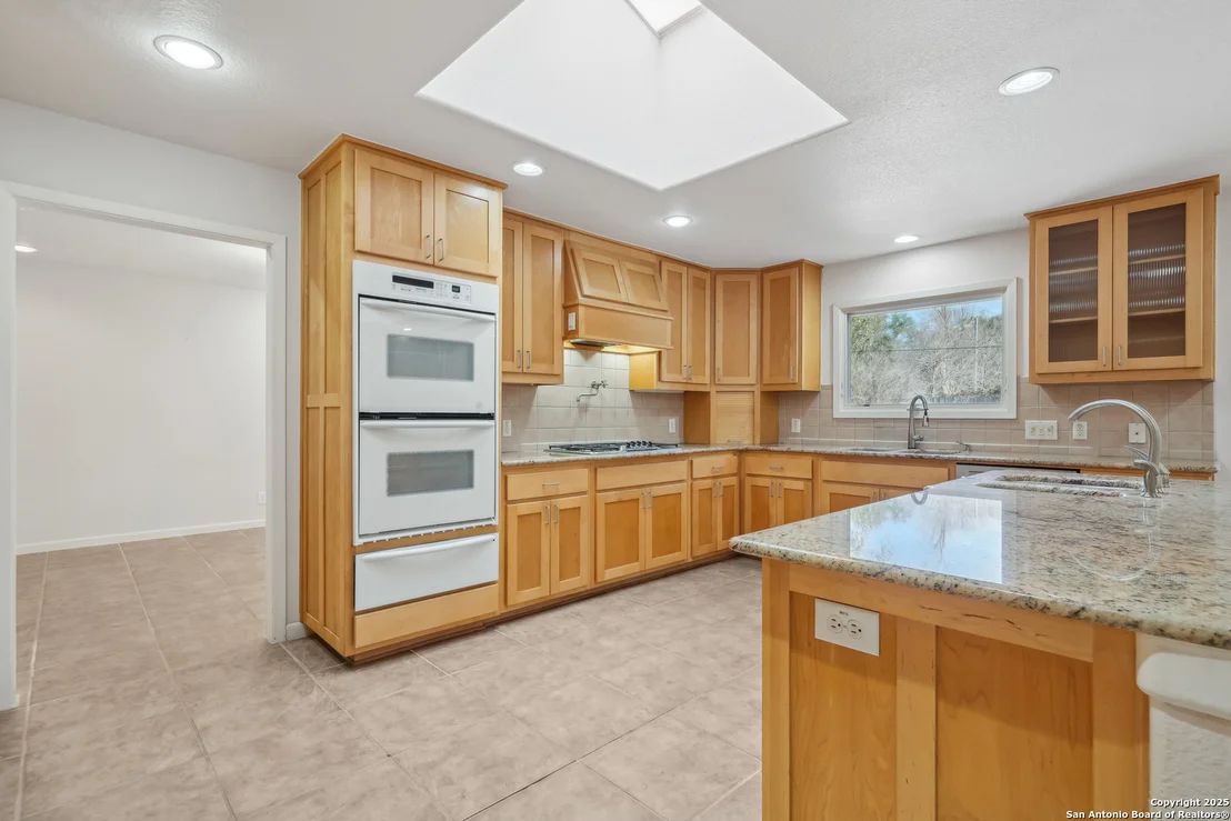 Photo of 122 Long Bow Rd.