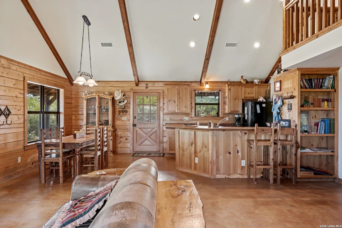 Photo of 957 Cedar Hills