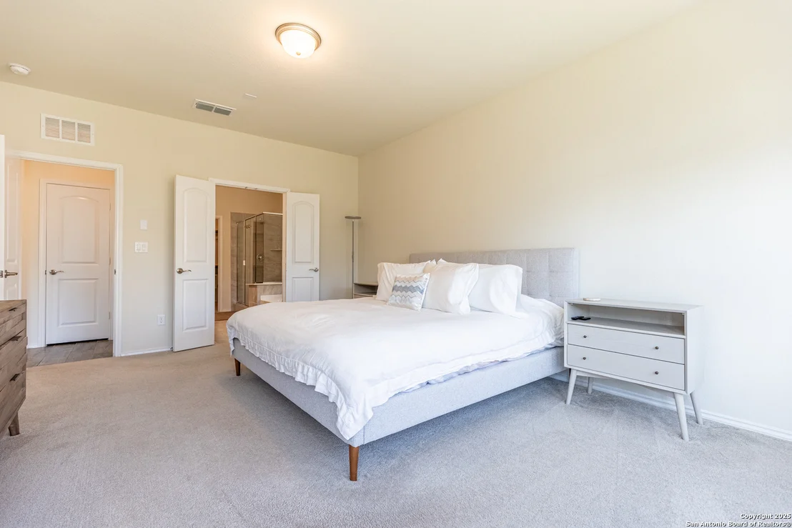 Photo of 7421 Cimarron Lake