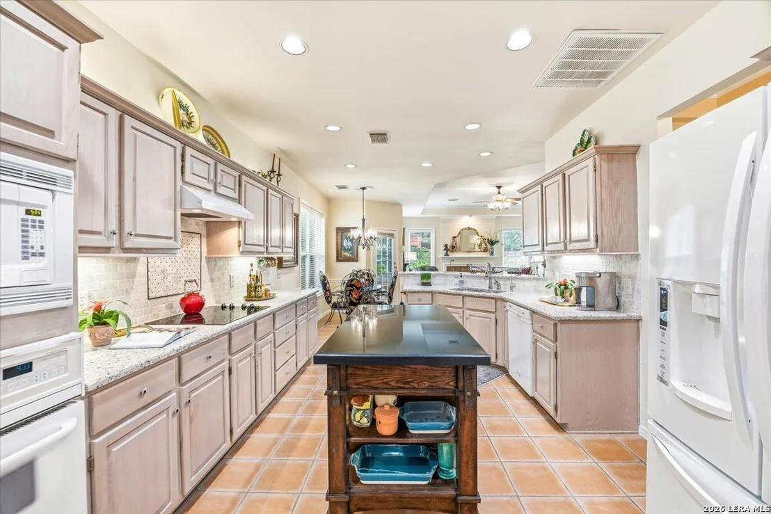 Photo of 17202 Blanco Oaks