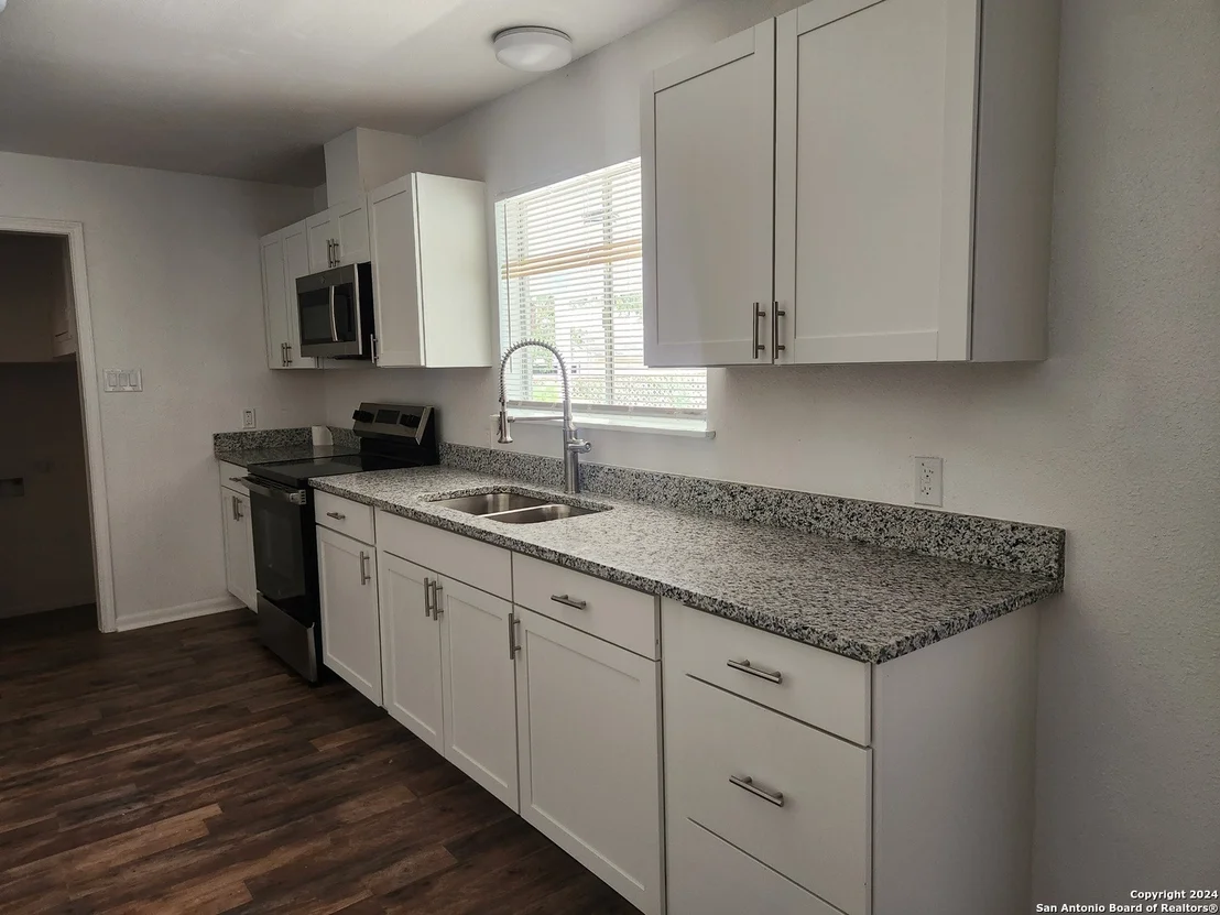 Photo of 224 GROBE DR