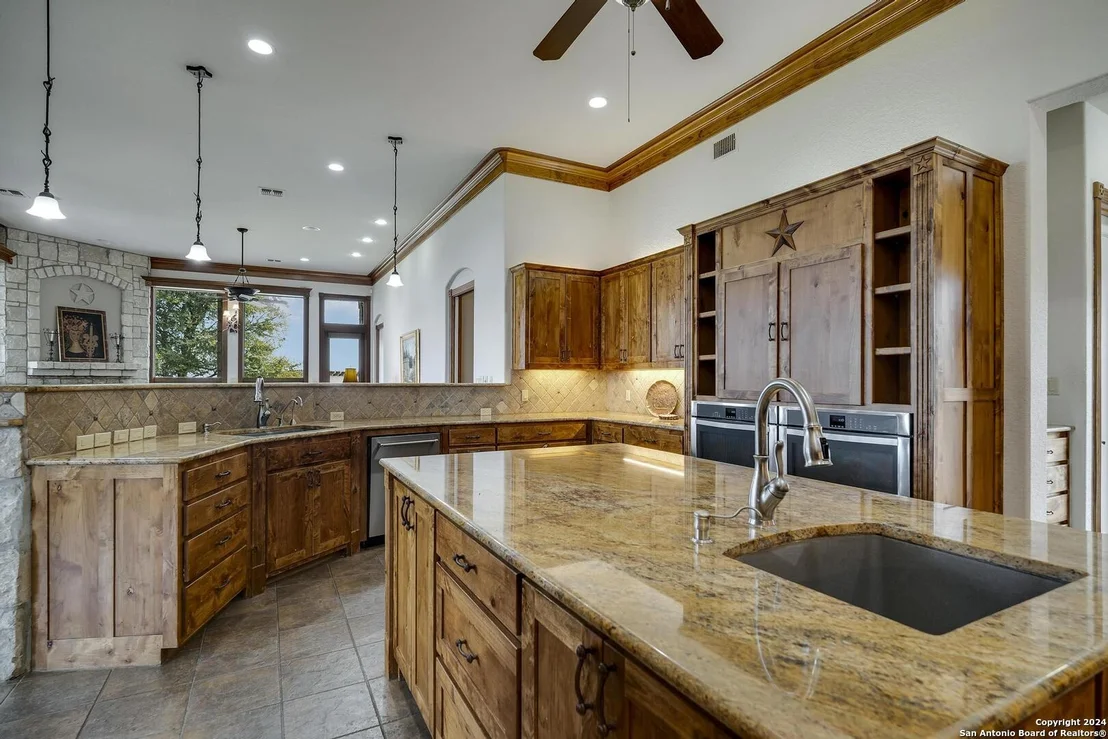 Photo of 442 PARADISE PT