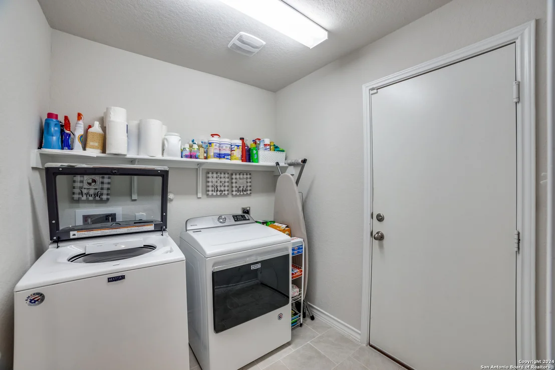 Photo of 414 SABINE RIV