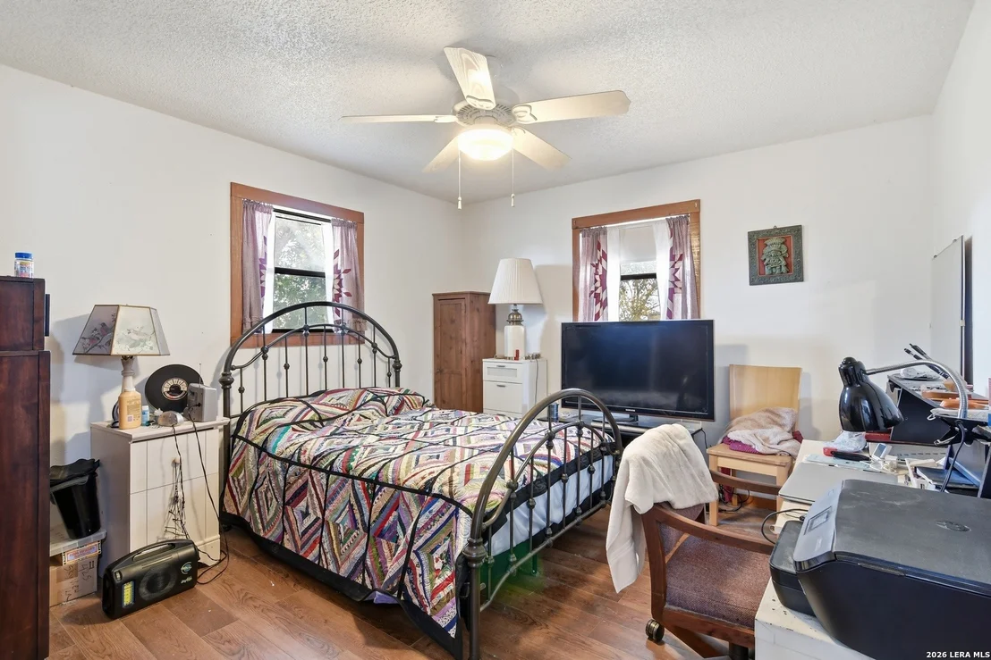Photo of 383 County Road 404