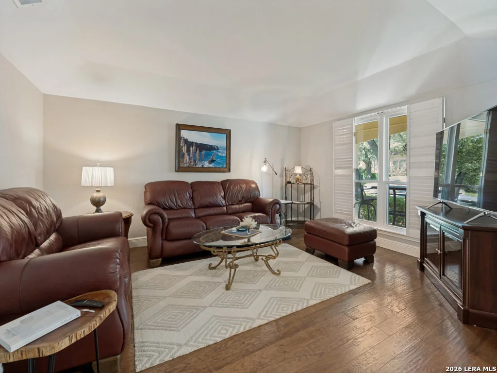 Photo of 2255 Encino Loop