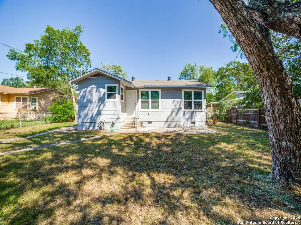 Photo of 130 Vaughan Pl