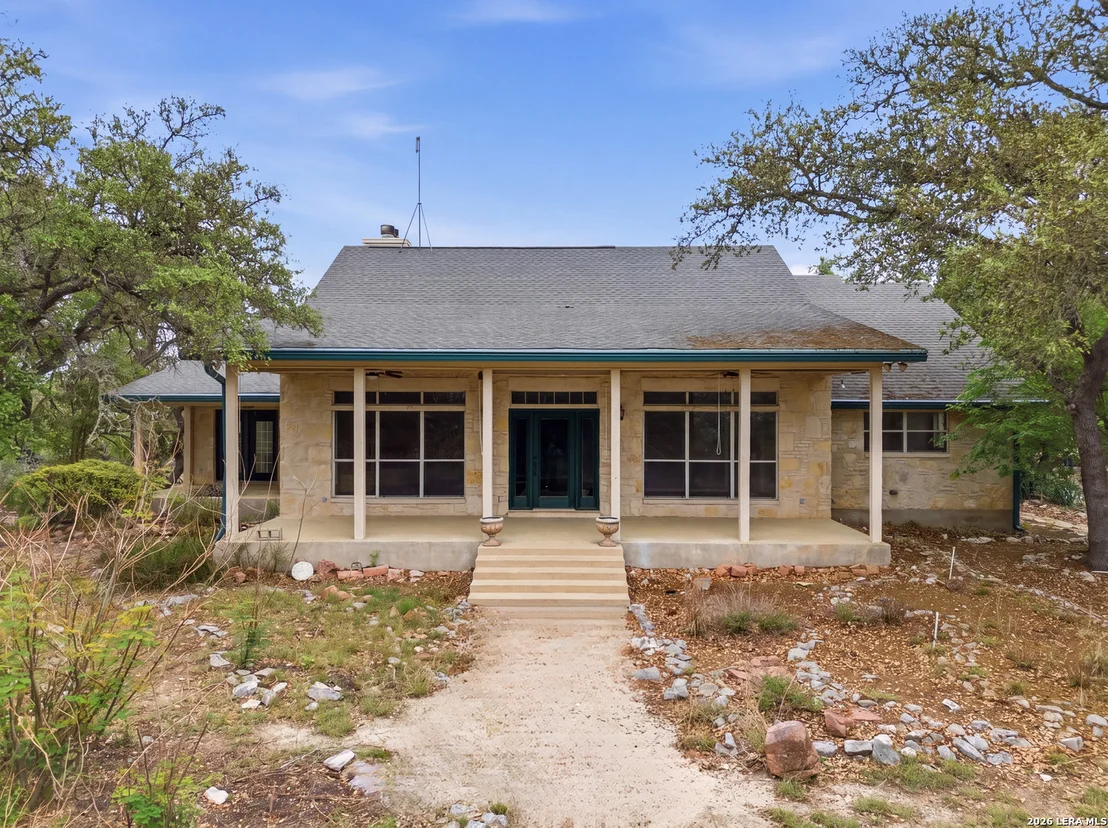 Photo of 292 Phillip Dr