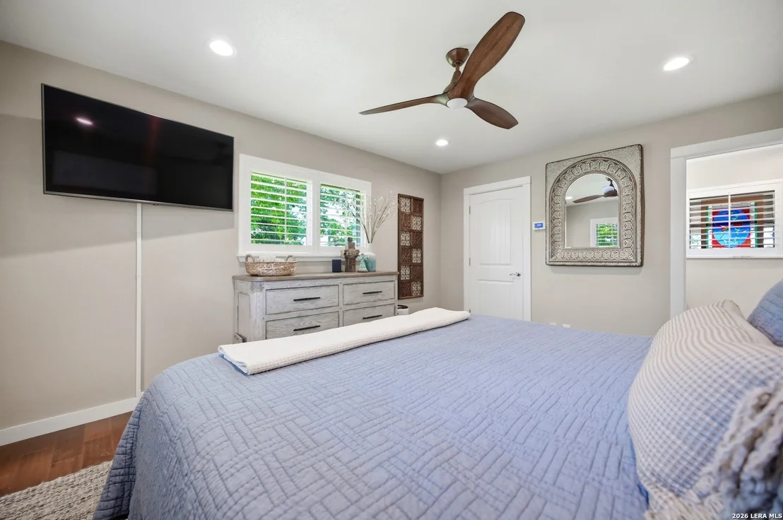 Photo of 106 Barcelona Drive