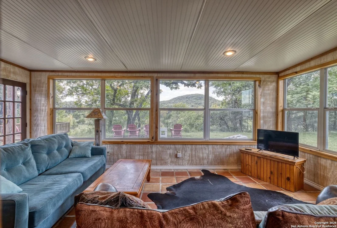 Photo of 394 Squirrel Bend
