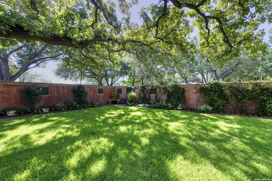 Photo of 921 Maple