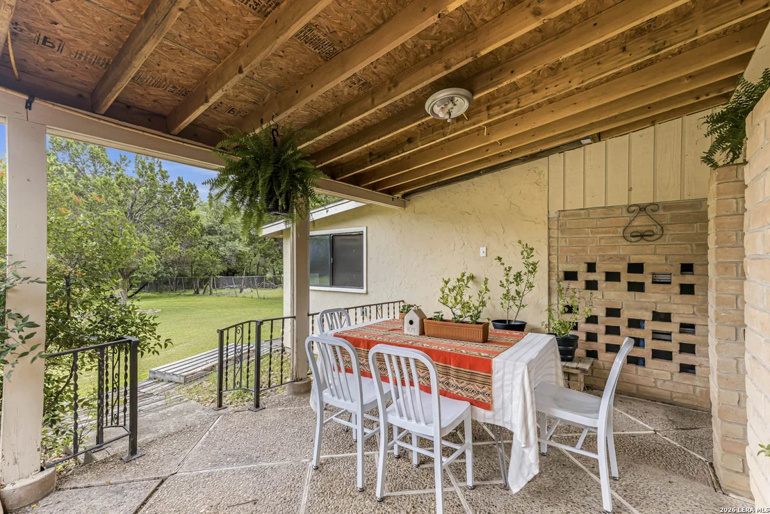 Photo of 8433 Oak Thicket