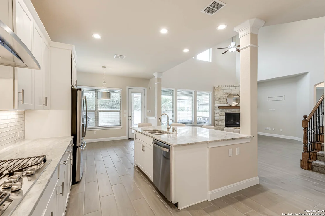 Photo of 17419 Hillsedge