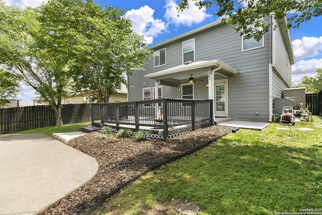Photo of 121 Bay Willow