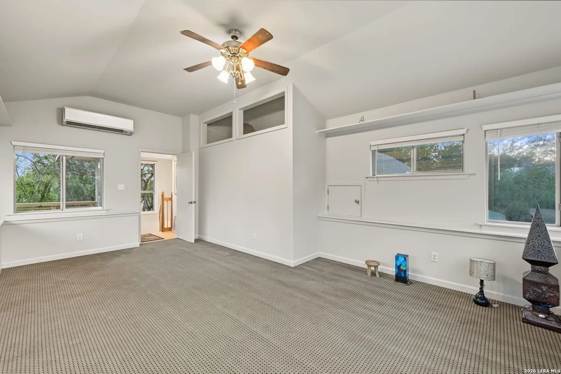 Photo of 106 Mecca Dr