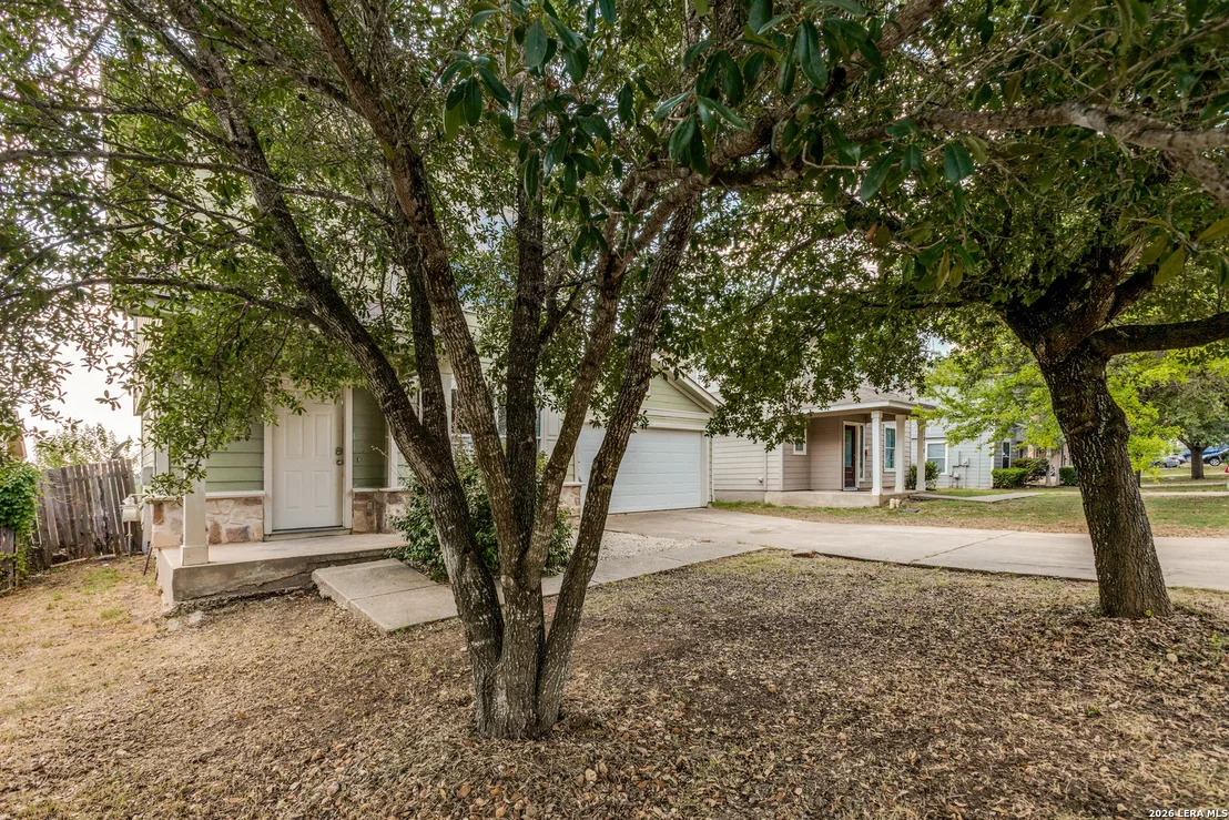 Photo of 11812 Lima