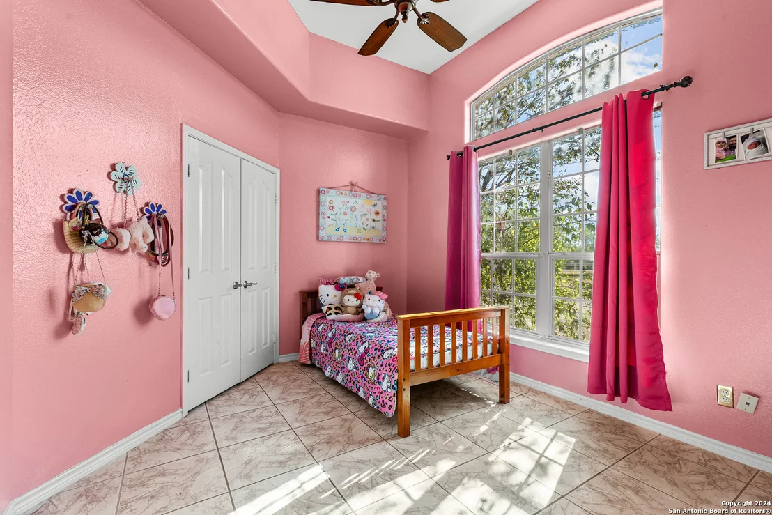 Photo of 125 HIGH MEADOW DR