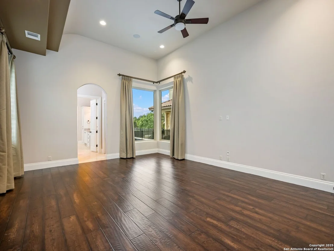 Photo of 211 Wellesley Landing
