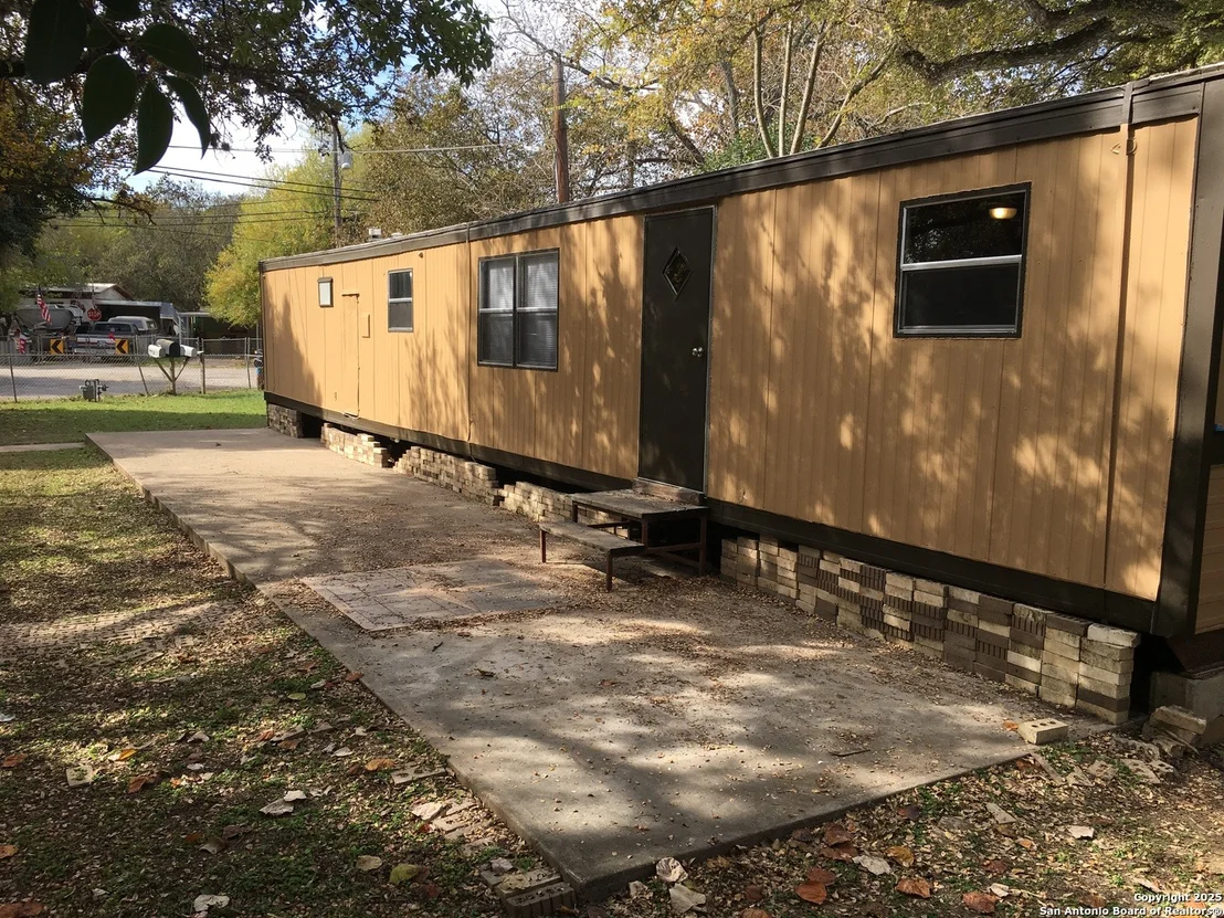 Photo of 6565 CEDAR LN