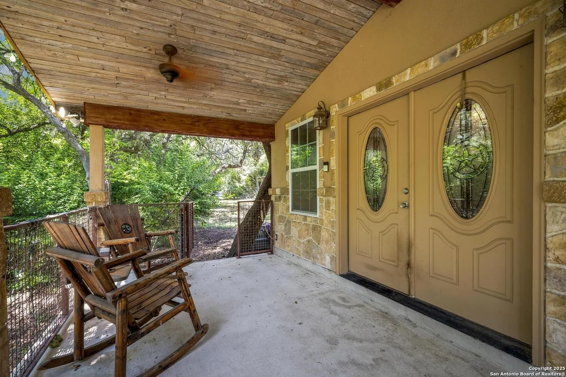 Photo of 10855 Jericho Rd