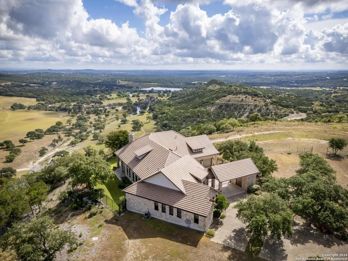 Photo of 442 PARADISE PT