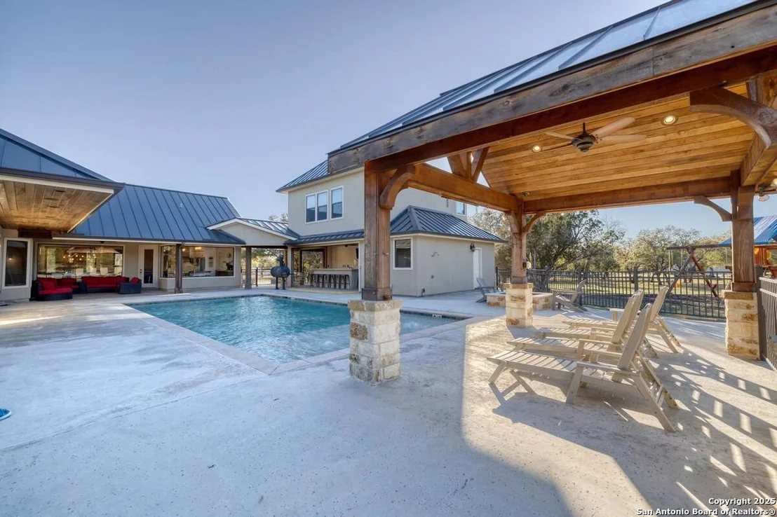 Photo of 1127 Mountain Valley