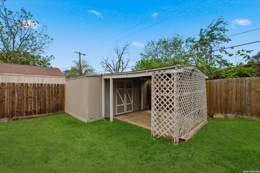 Photo of 1022 Olney Dr